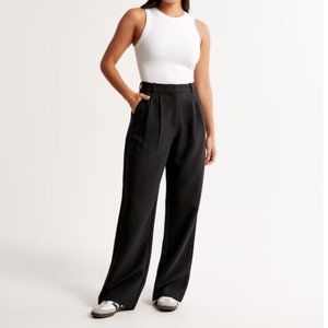 NEW WITH TAGS Black Curve Love A&F Sloane Tailored Pant